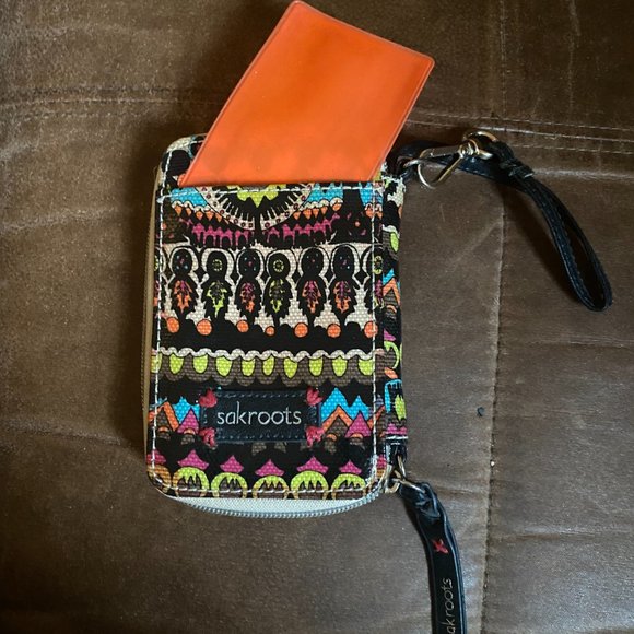 Sakroots Wristlet Bag - Picture 9 of 9